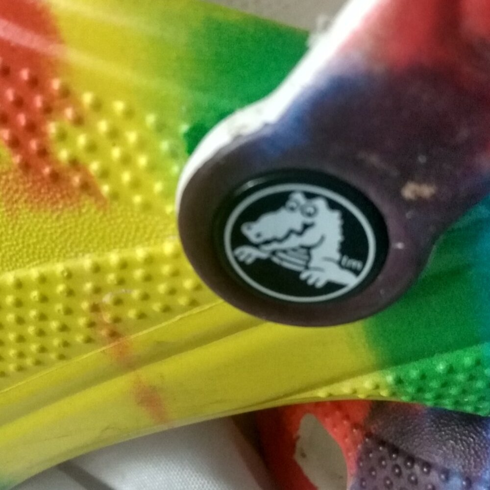 CROCS TIE DYE CLASSIC UNI-SEX WOMEN 12 MEN 10 - Picture 7 of 9